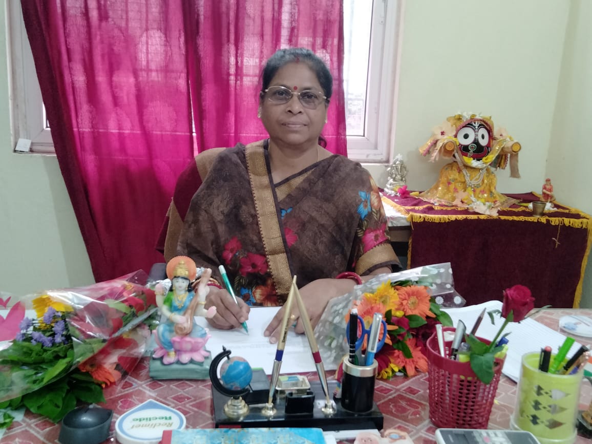 Dr. Niharika Nayak - Principal